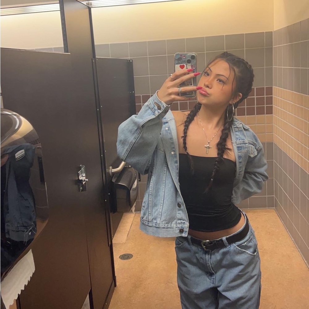 Meet your Posher, Blaise